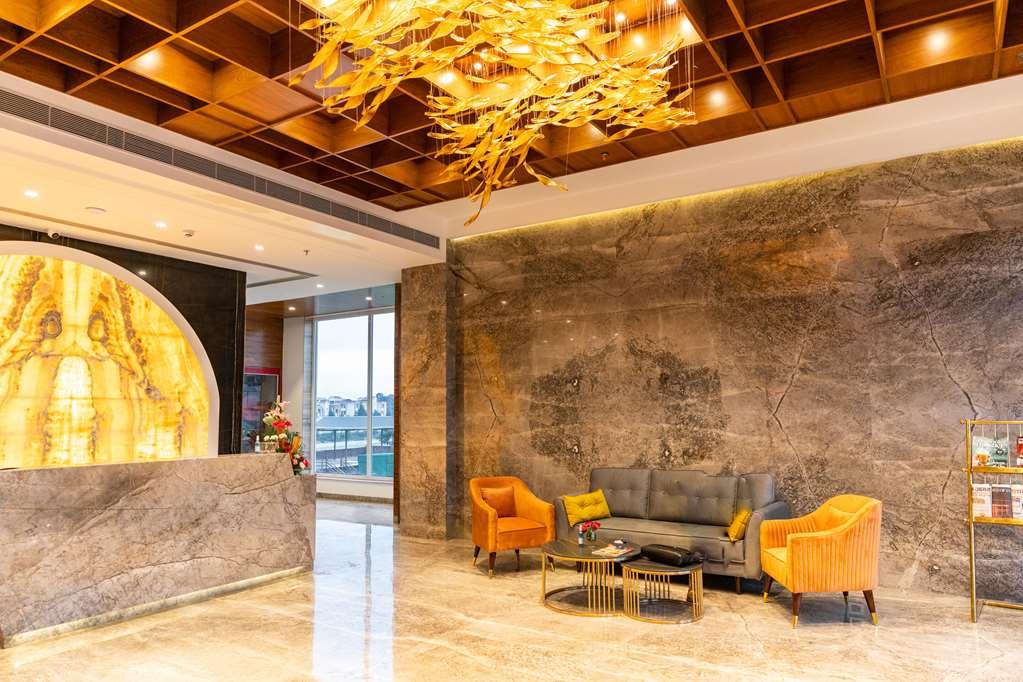 Clarion Hotel Epicure Dehradun Interieur foto